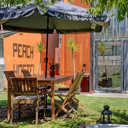 Peach & Oporto