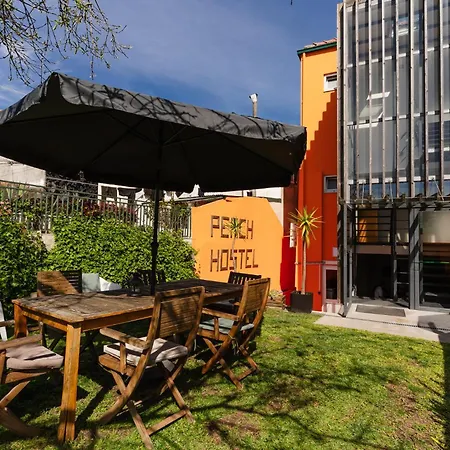 Hostel Peach &