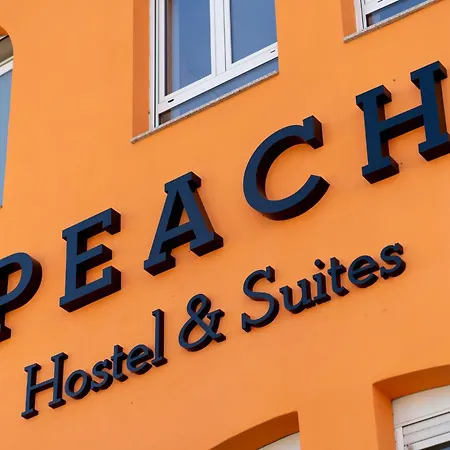 Hostel Peach &