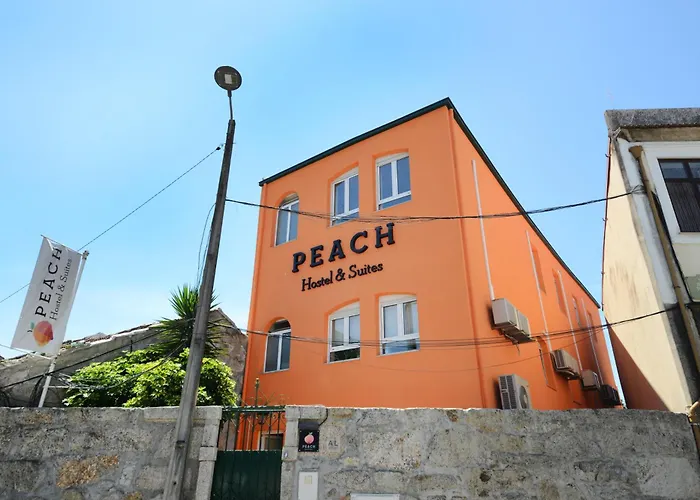 אכסניה Peach & *