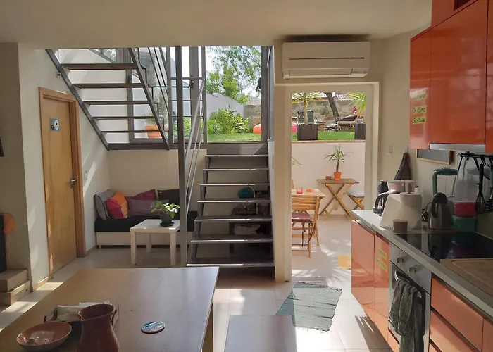 Hostel Peach & Porto