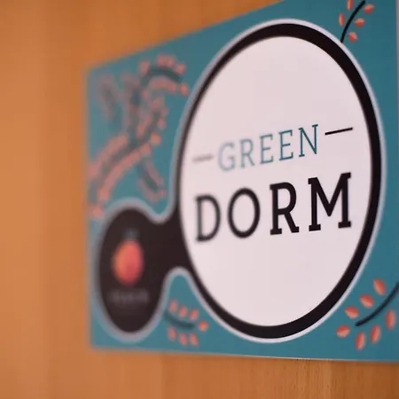 호스텔 Peach & 포르투