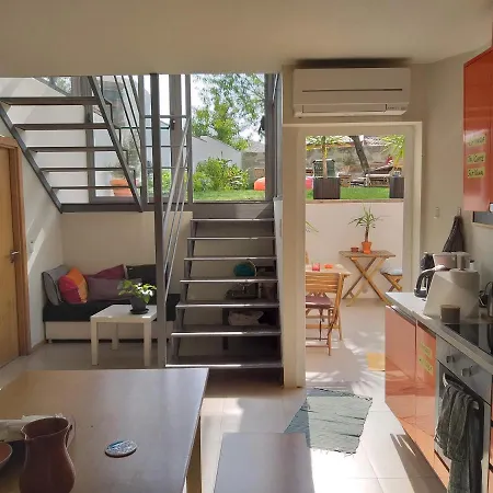 호스텔 Peach & 포르투